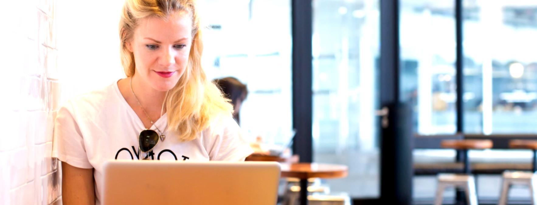 Participants échangeant lors d'un webinaire